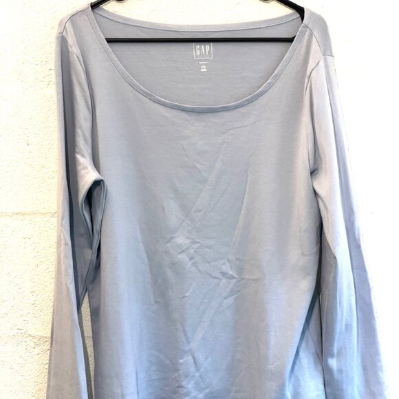 GAP Ice Blue Long-Sleeve Modern T-Shirt - Picture 2 of 6